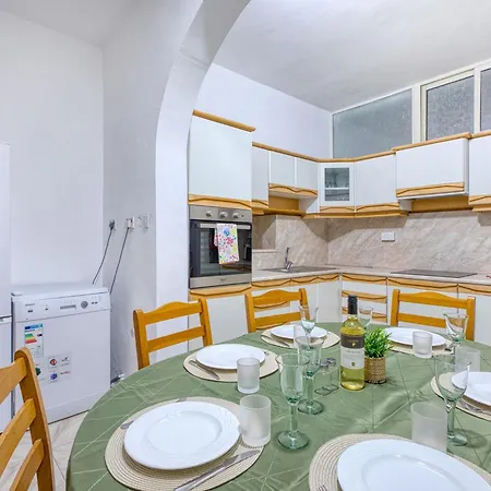 Luxury Sea Views Heart Of St Julians Villa San Ġiljan