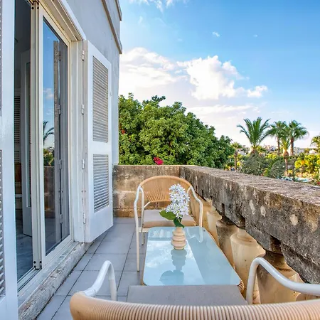 Luxury Sea Views Heart Of St Julians * San Ġiljan