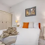 Villa Luxury Sea Views Heart Of St Julians *