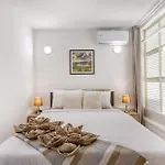 Villa Luxury Sea Views Heart Of St Julians *