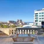 Villa Luxury Sea Views Heart Of St Julians *