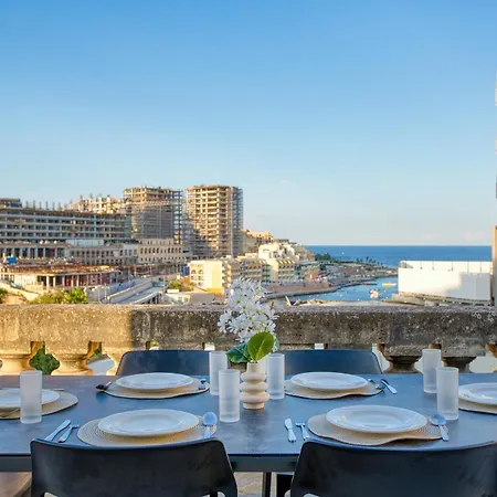 Вилла Luxury Sea Views Heart Of St Julians *