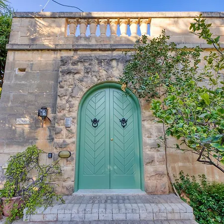 Luxury Sea Views Heart Of St Julians Вилла Сент Джулианс