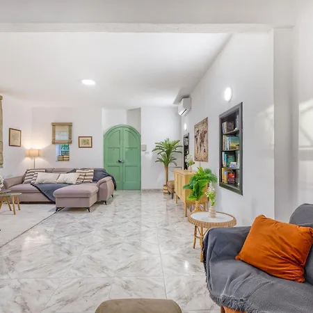 Luxury Sea Views Heart Of St Julians Villa *