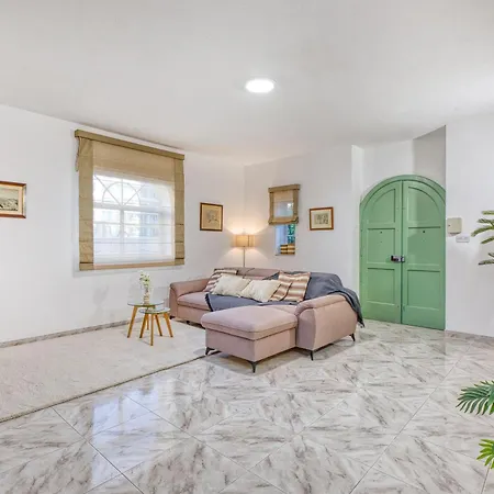 Luxury Sea Views Heart Of St Julians San Ġiljan