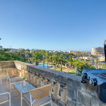 Luxury Sea Views Heart Of St Julians *