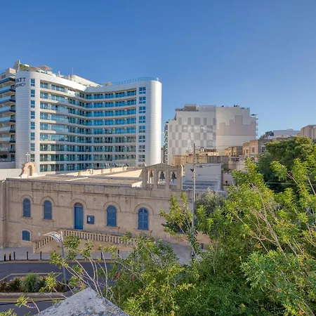 Luxury Sea Views Heart Of St Julians