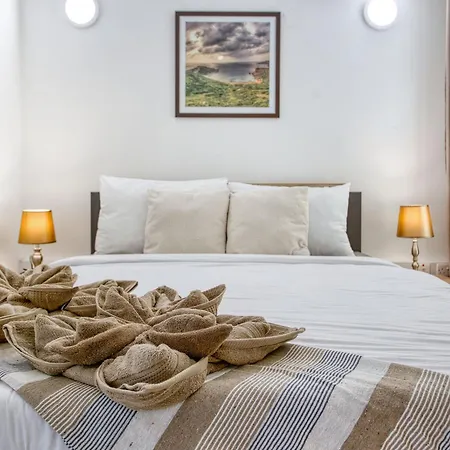 Luxury Sea Views Heart Of St Julians Villa San Ġiljan