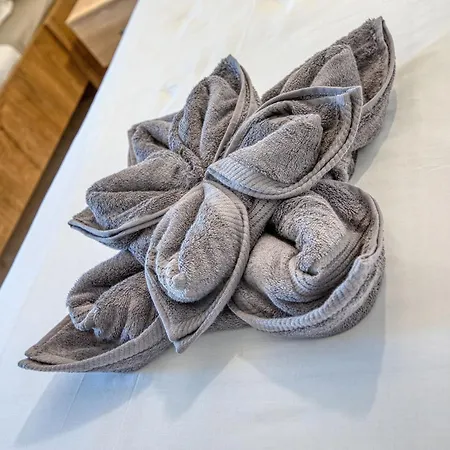 Luxury Sea Views Heart Of St Julians * Сент Джулианс