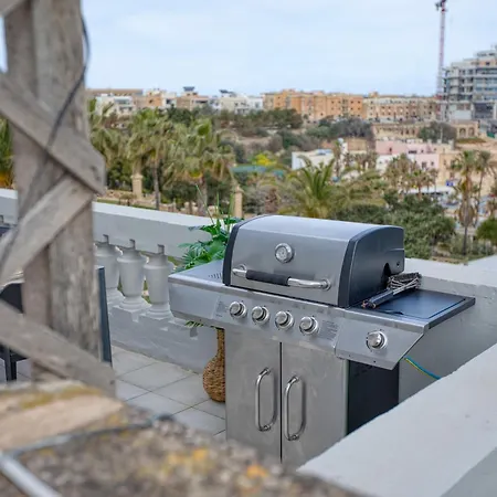 Villa Luxury Sea Views Heart Of St Julians San Julián