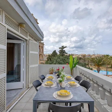 Luxury Sea Views Heart Of St Julians Вилла Сент Джулианс