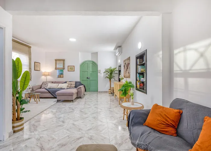 Luxury Sea Views Heart Of St Julians Villa *