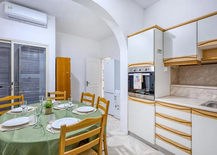 Luxury Sea Views Heart Of St Julians Villa San Julián