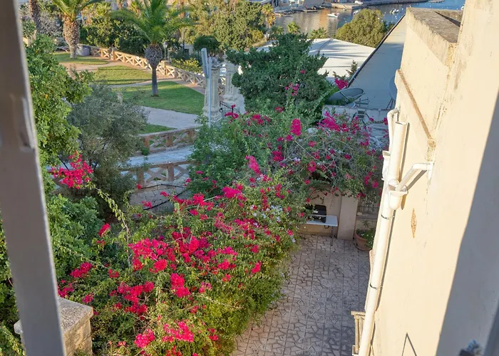 Luxury Sea Views Heart Of St Julians *