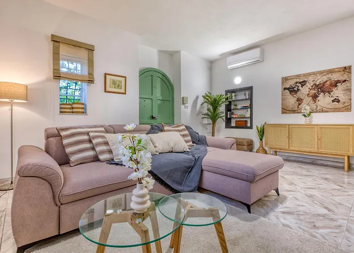 Luxury Sea Views Heart Of St Julians Villa San Julián