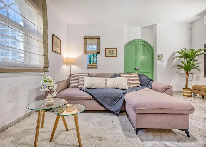 Luxury Sea Views Heart Of St Julians * San Julián