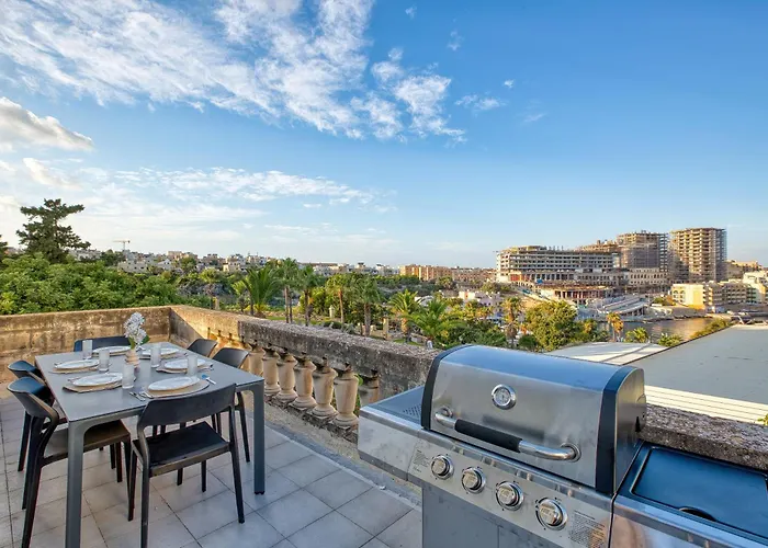 Villa Luxury Sea Views Heart Of St Julians