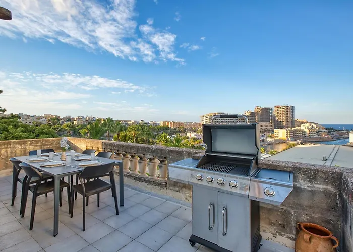 Villa Luxury Sea Views Heart Of St Julians *