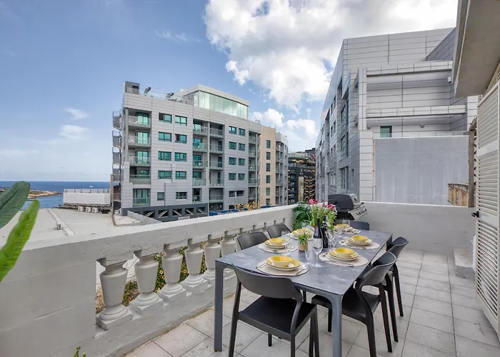 Luxury Sea Views Heart Of St Julians Villa